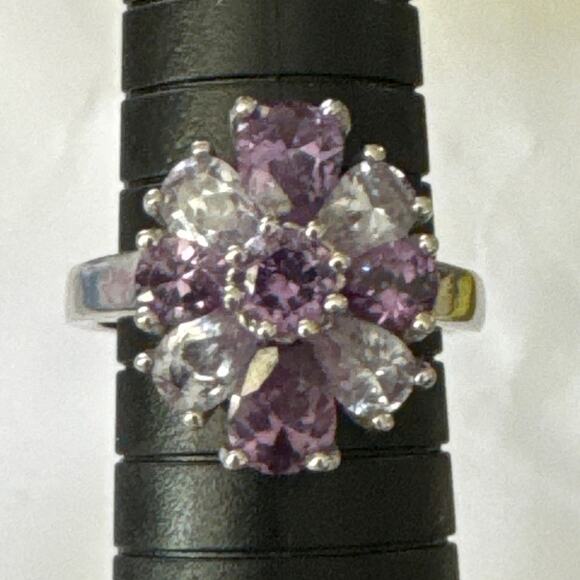 Size 8 1/4 Pear Cut Purple & Clear Stones in Silvertone Flower Setting Quality - Picture 1 of 5